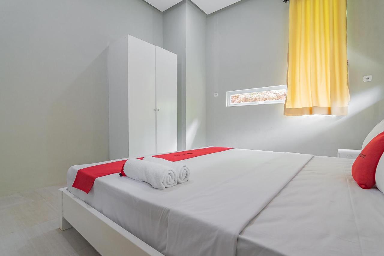 Reddoorz Resort Syariah Near D'Castello Ciater Subang Eksteriør billede