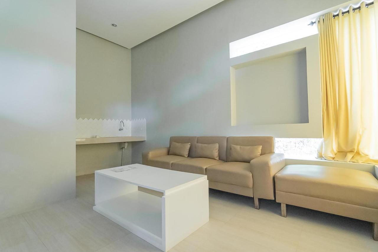 Reddoorz Resort Syariah Near D'Castello Ciater Subang Eksteriør billede