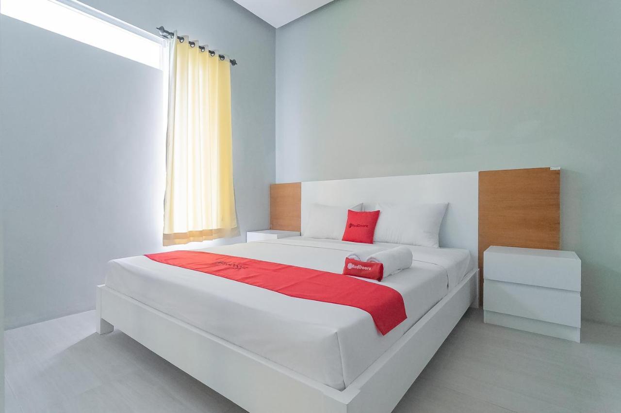 Reddoorz Resort Syariah Near D'Castello Ciater Subang Eksteriør billede